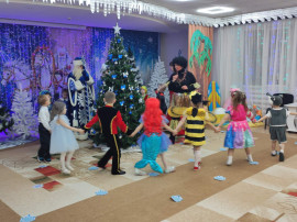 НОВОГОДНИЕ ПРИКЛЮЧЕНИЯ НОВОГОДНИЕ ПРИКЛЮЧЕНИЯ.